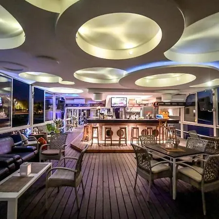 Dorcol Harbor *